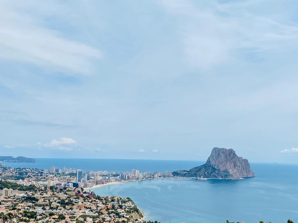 1-1 EXCLUSIVE VILLA WITH SPECTACULAR VIEWS