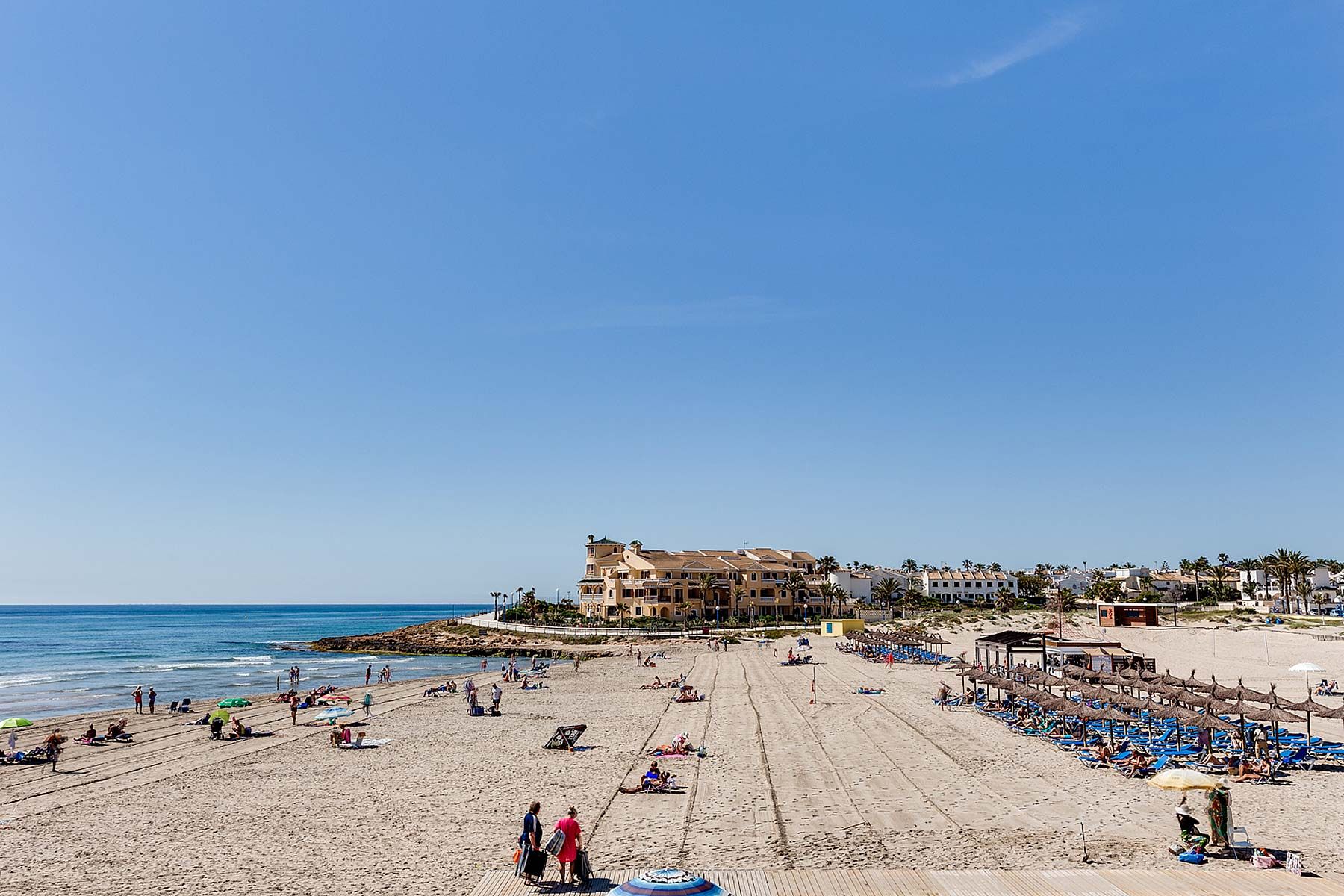 Town House for Sale in Alicante, Alicante