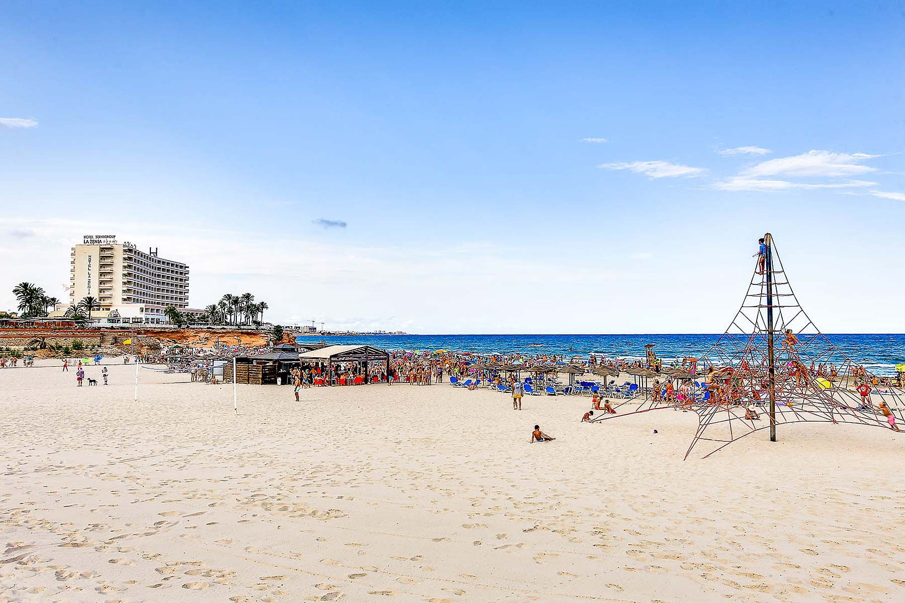 Town House for Sale in Alicante, Alicante