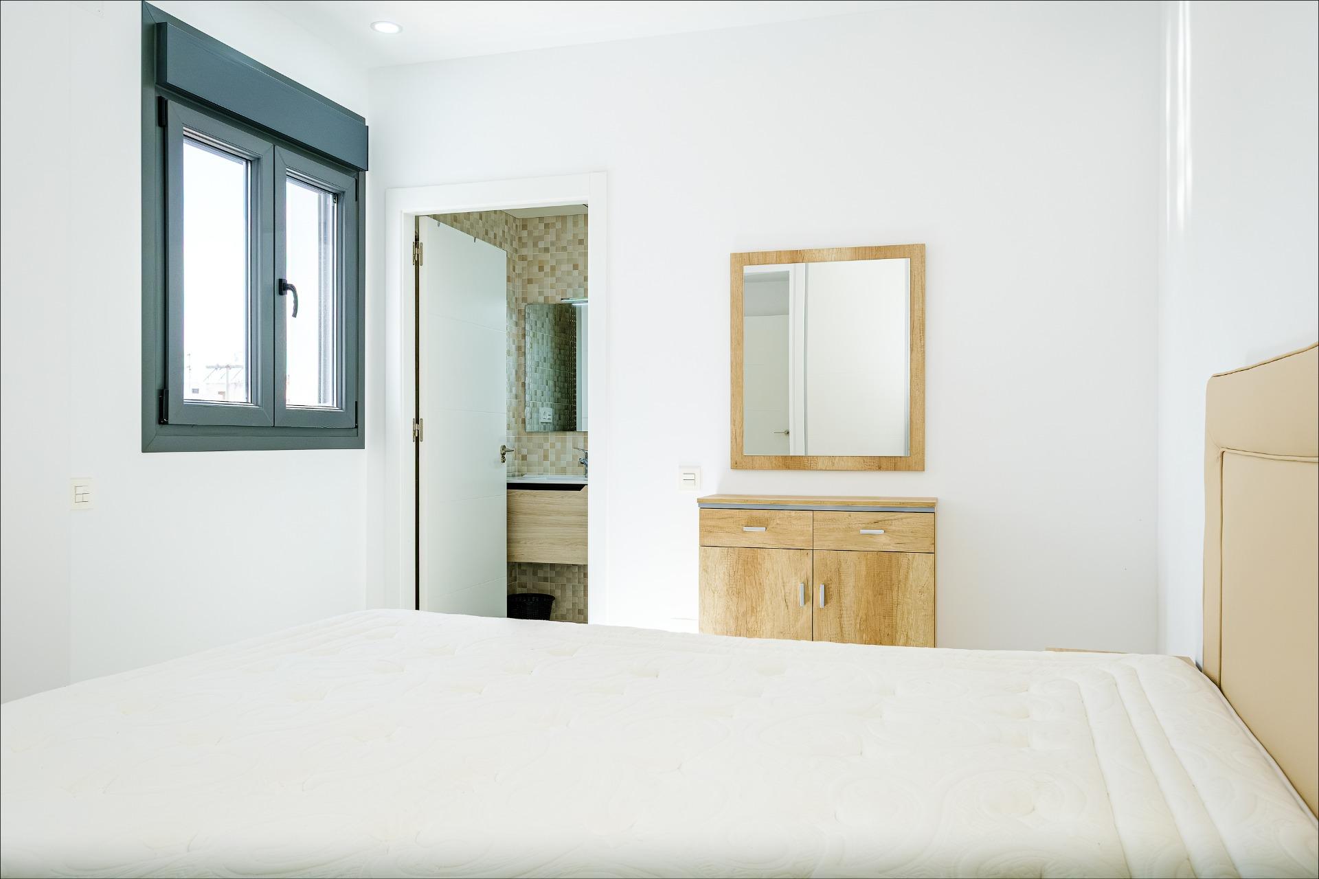 Town House for Sale in Alicante, Alicante