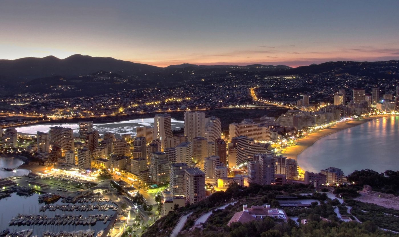 NEW BUILD APARTMENTS WITH THE SEA VIEWS IN CALPE