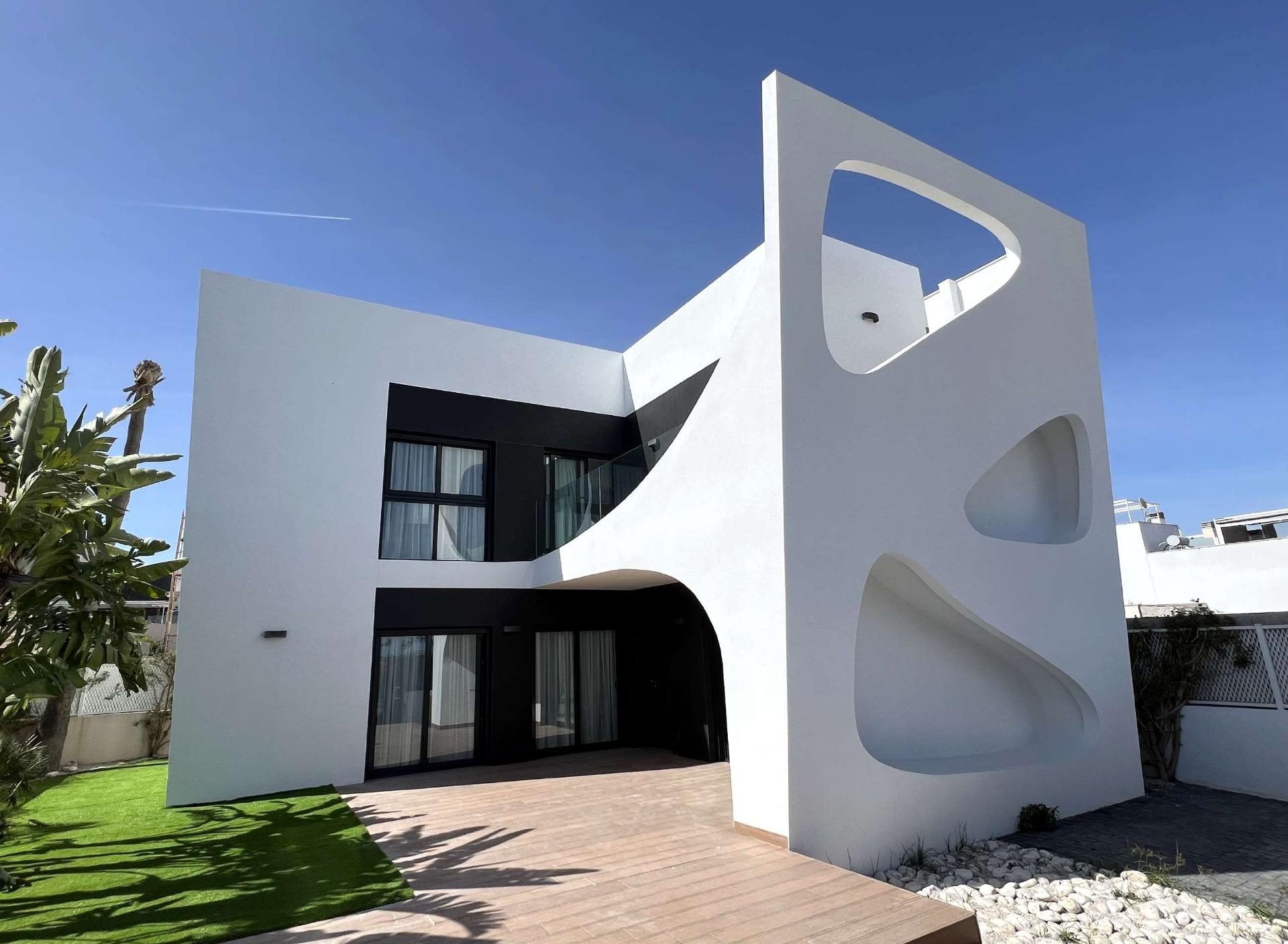 Modern New Build Apartments Near the Beach and Marina in Guardamar del Segura