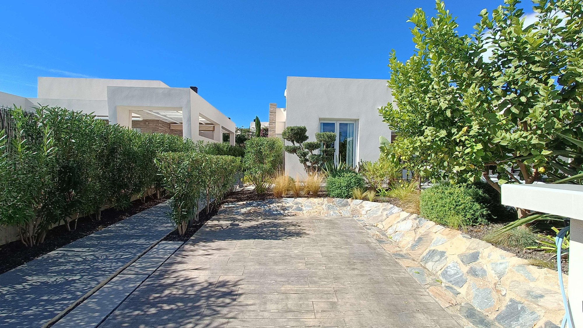 Villa for Sale in Algorfa, Alicante