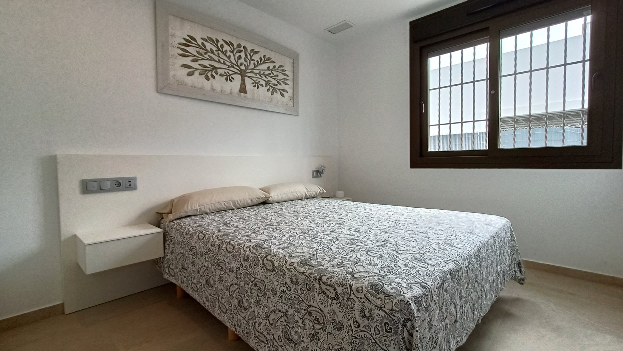Villa for Sale in Vistabella Golf Entre Naranjos, Alicante