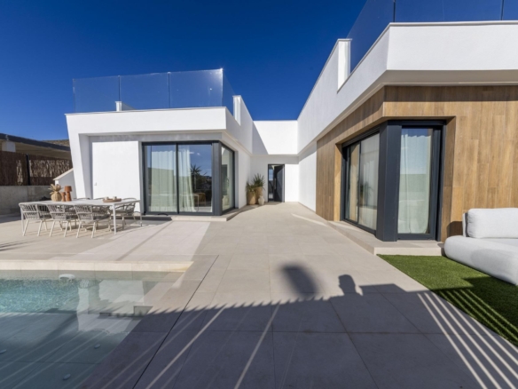 NEW BUILD ONE LEVEL VILLAS IN ALTAONA GOLF RESORT, MURCIA