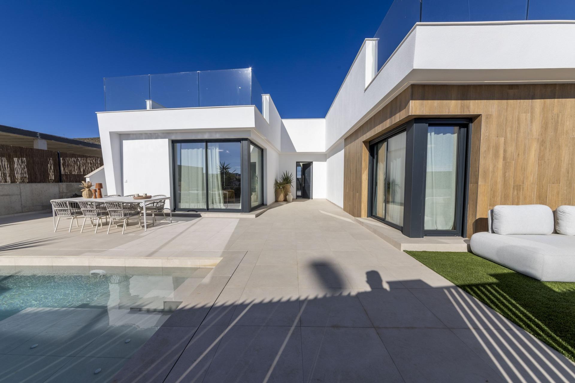 11-1 NEW BUILD VILLAS IN PINOSO