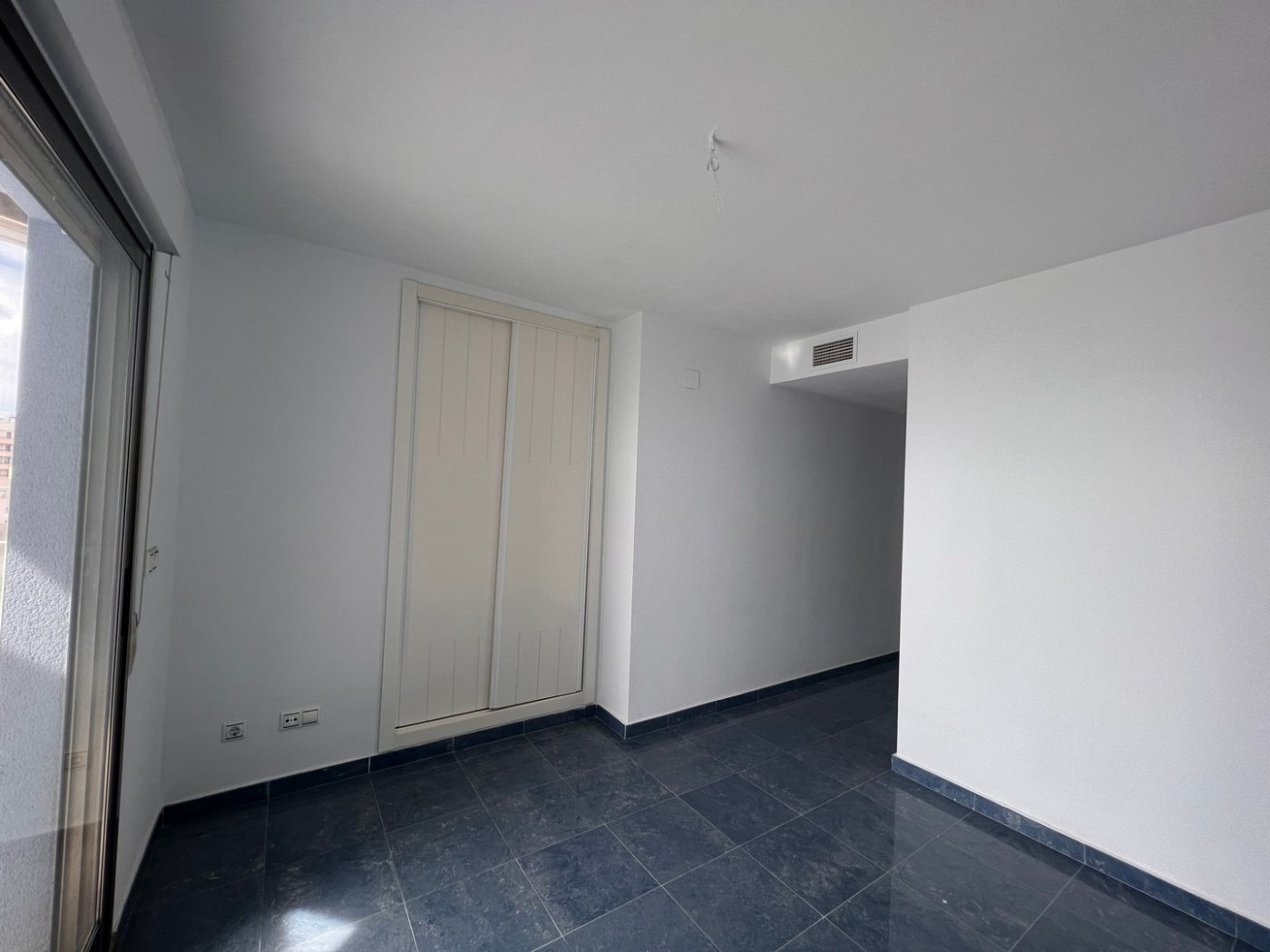 BEAUTIFUL PENTHOUSE WITH SEA VIEWS IN CALPE