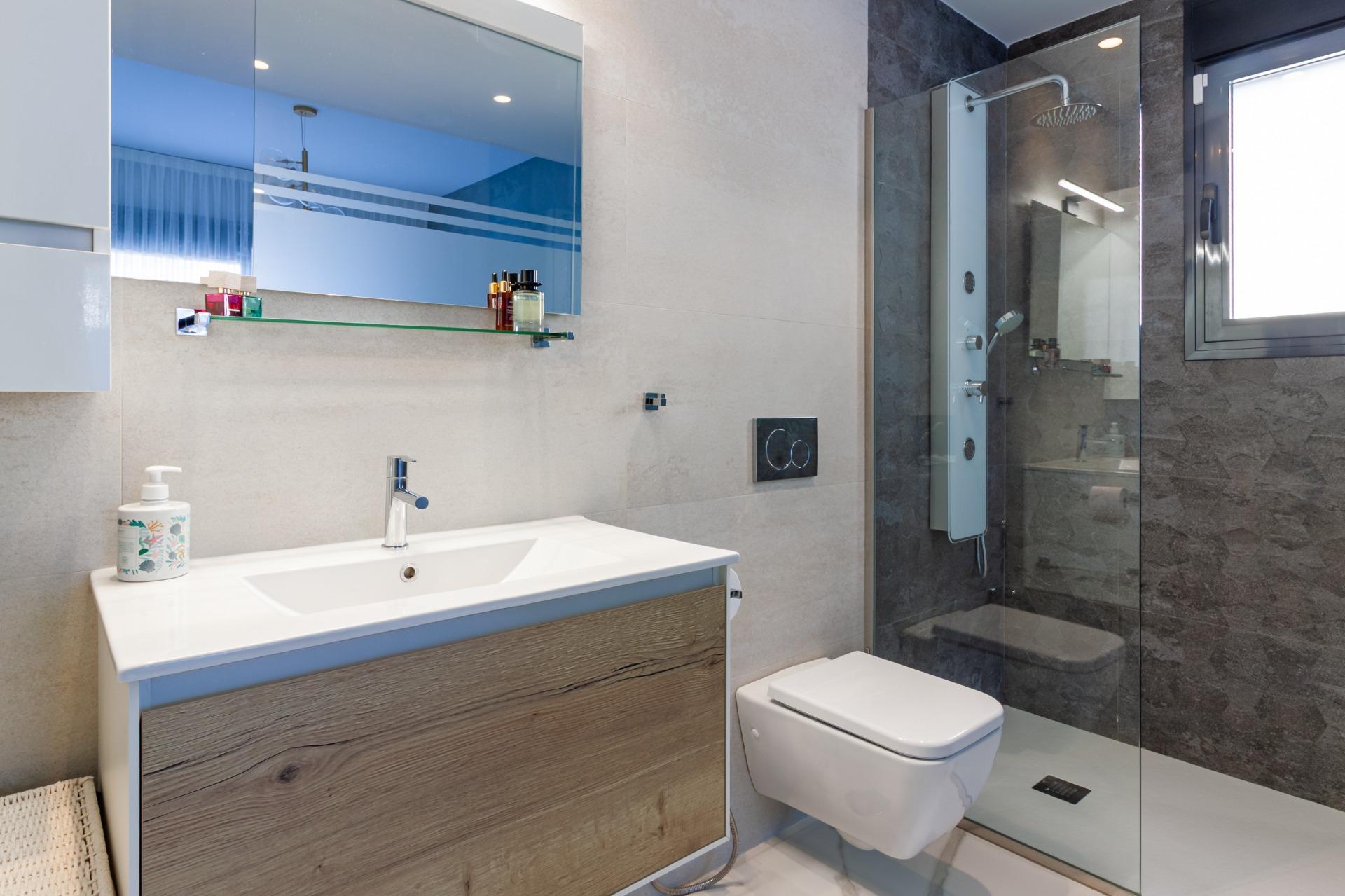 Apartment for Sale in Torrevieja, Alicante