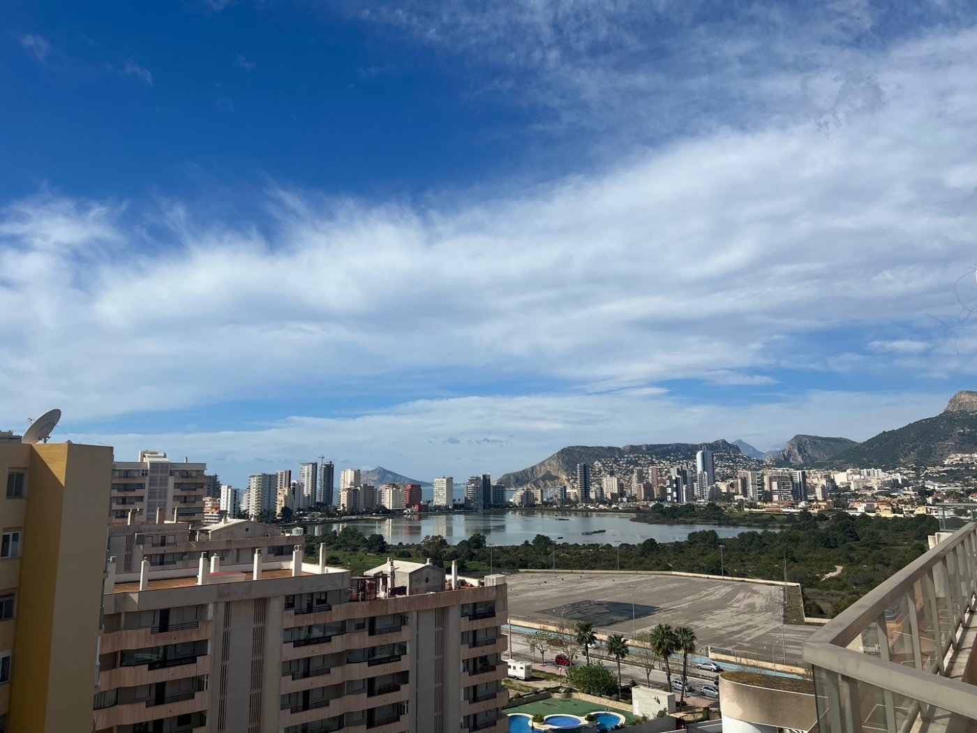 BEAUTIFUL PENTHOUSE WITH SEA VIEWS IN CALPE