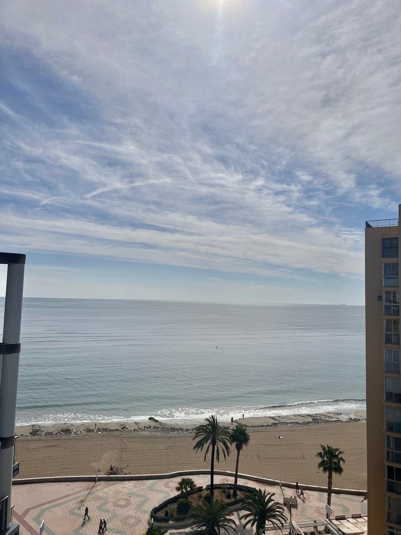 BEAUTIFUL PENTHOUSE WITH SEA VIEWS IN CALPE