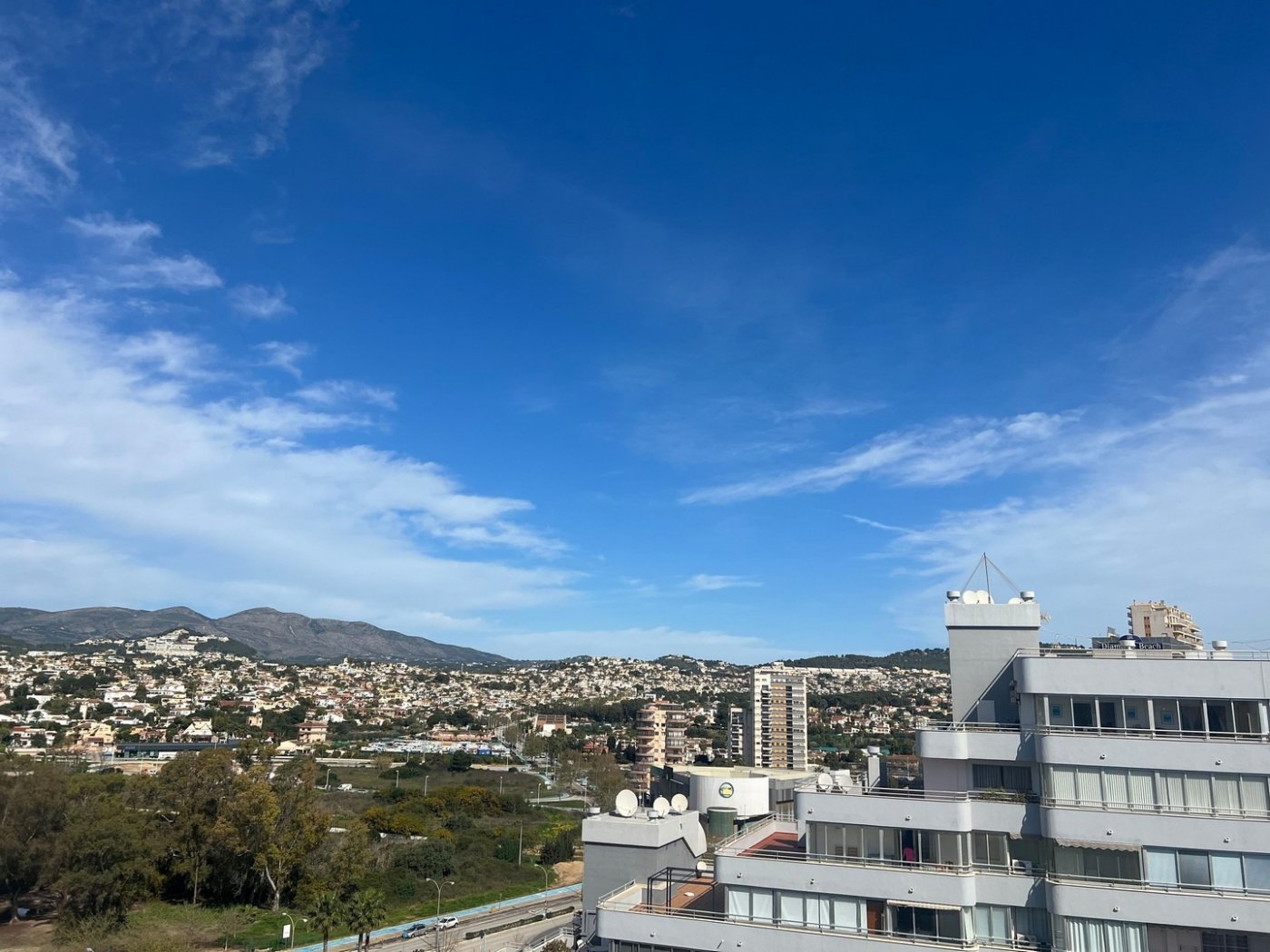 BEAUTIFUL PENTHOUSE WITH SEA VIEWS IN CALPE