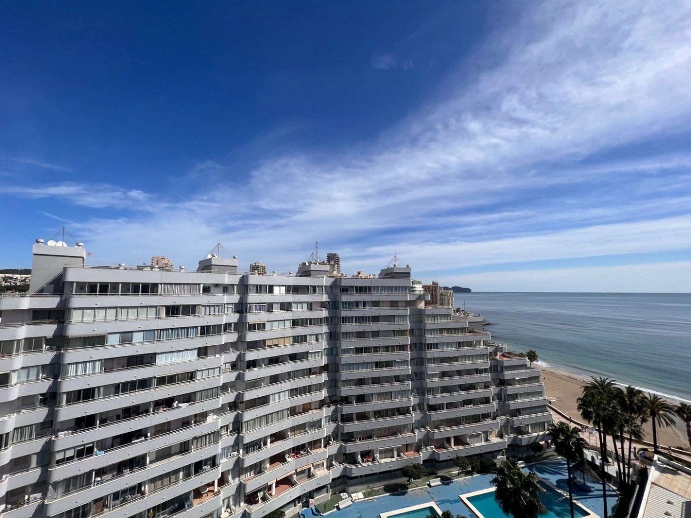 BEAUTIFUL PENTHOUSE WITH SEA VIEWS IN CALPE