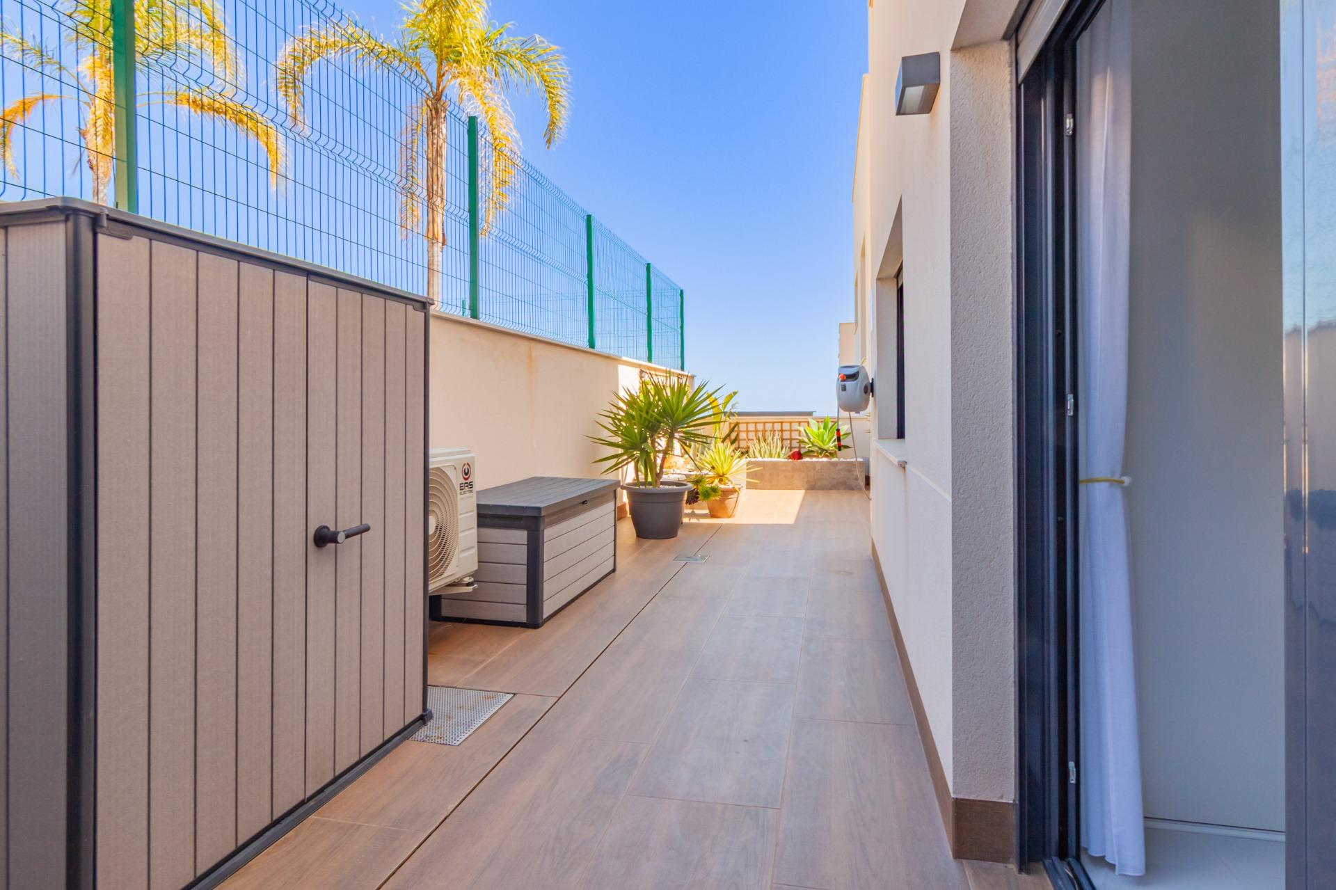 Apartment for Sale in San Miguel de Salinas, Alicante