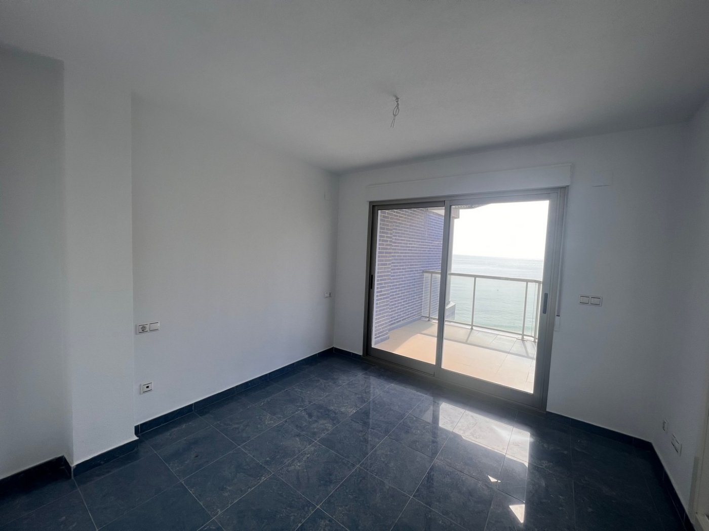 BEAUTIFUL PENTHOUSE WITH SEA VIEWS IN CALPE