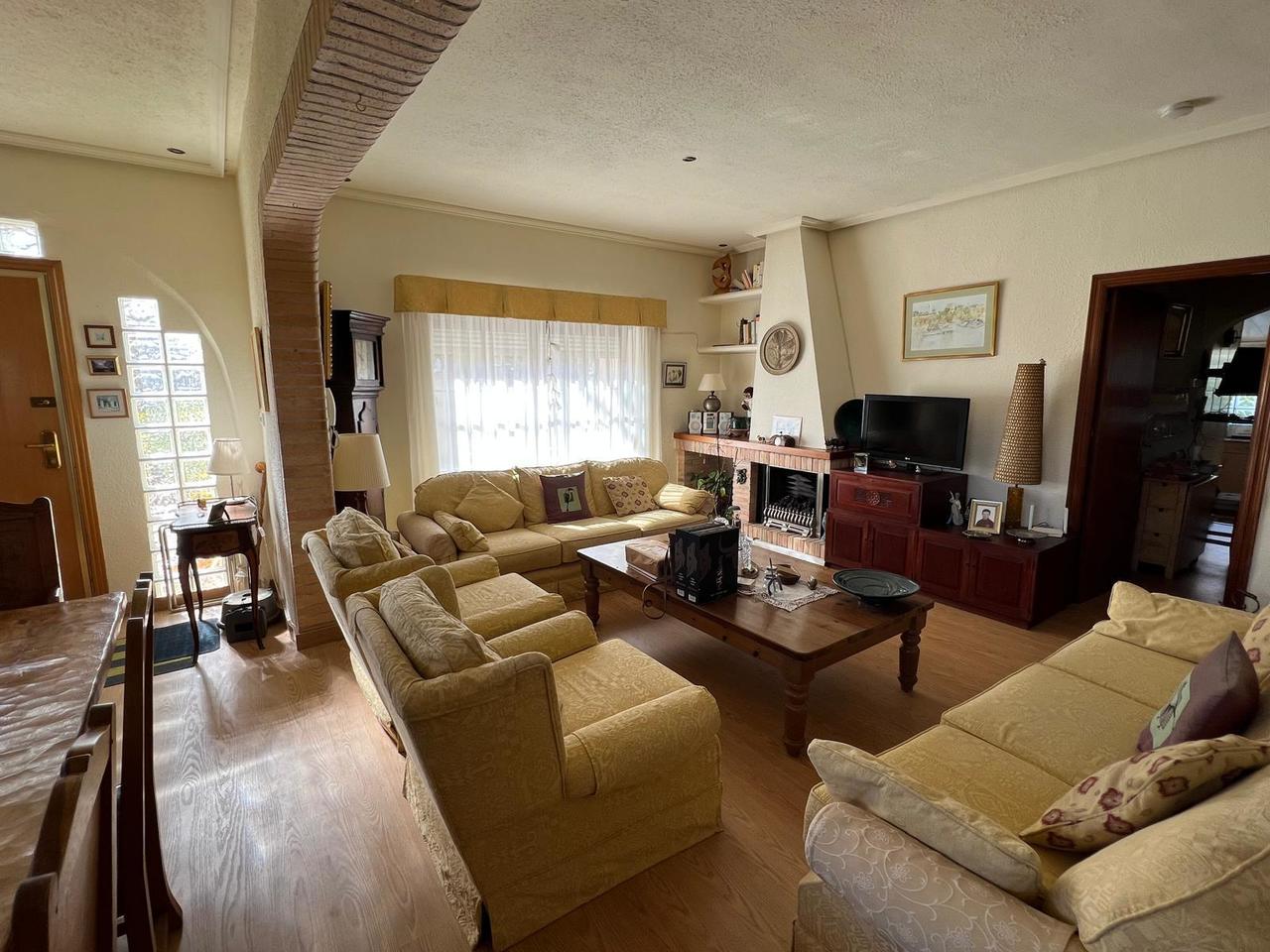 Villa for Sale in Cabo Roig, Alicante