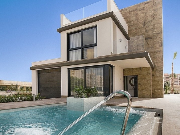 NEW BUILD VILLAS NEAR ROJALES
