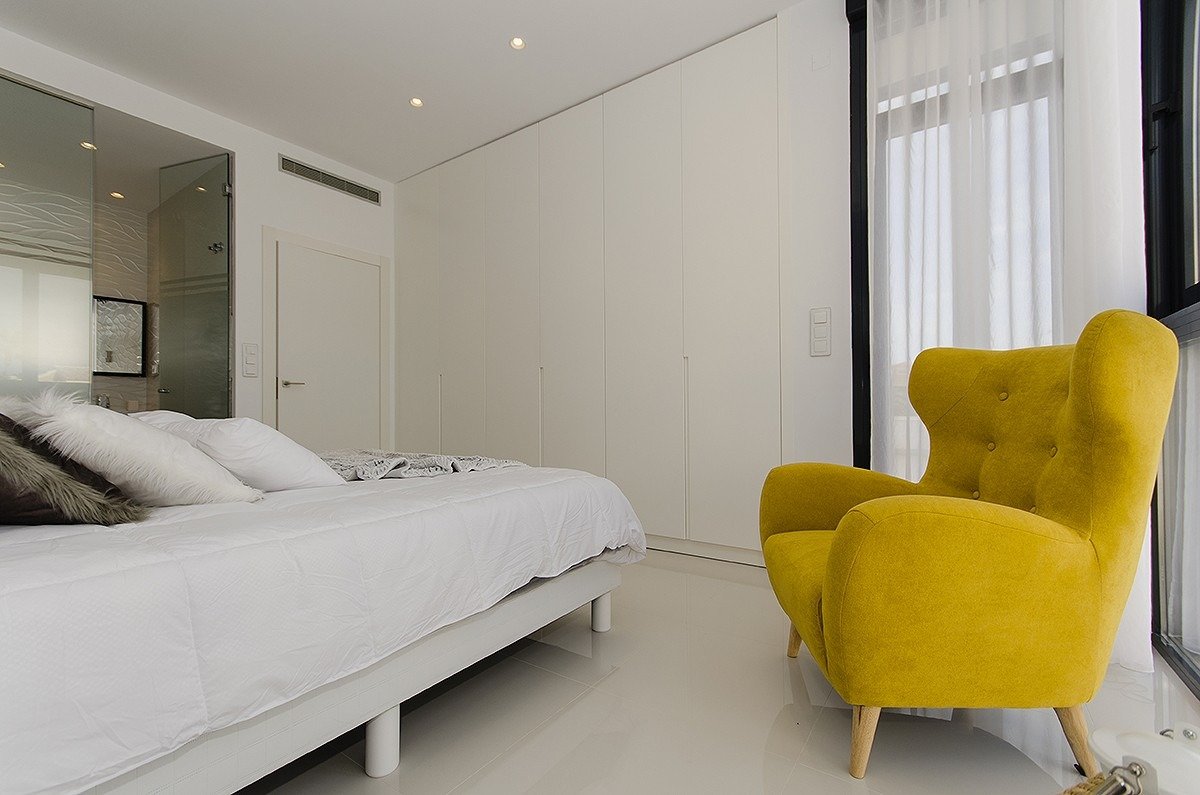 NEW BUILD VILLAS NEAR ROJALES