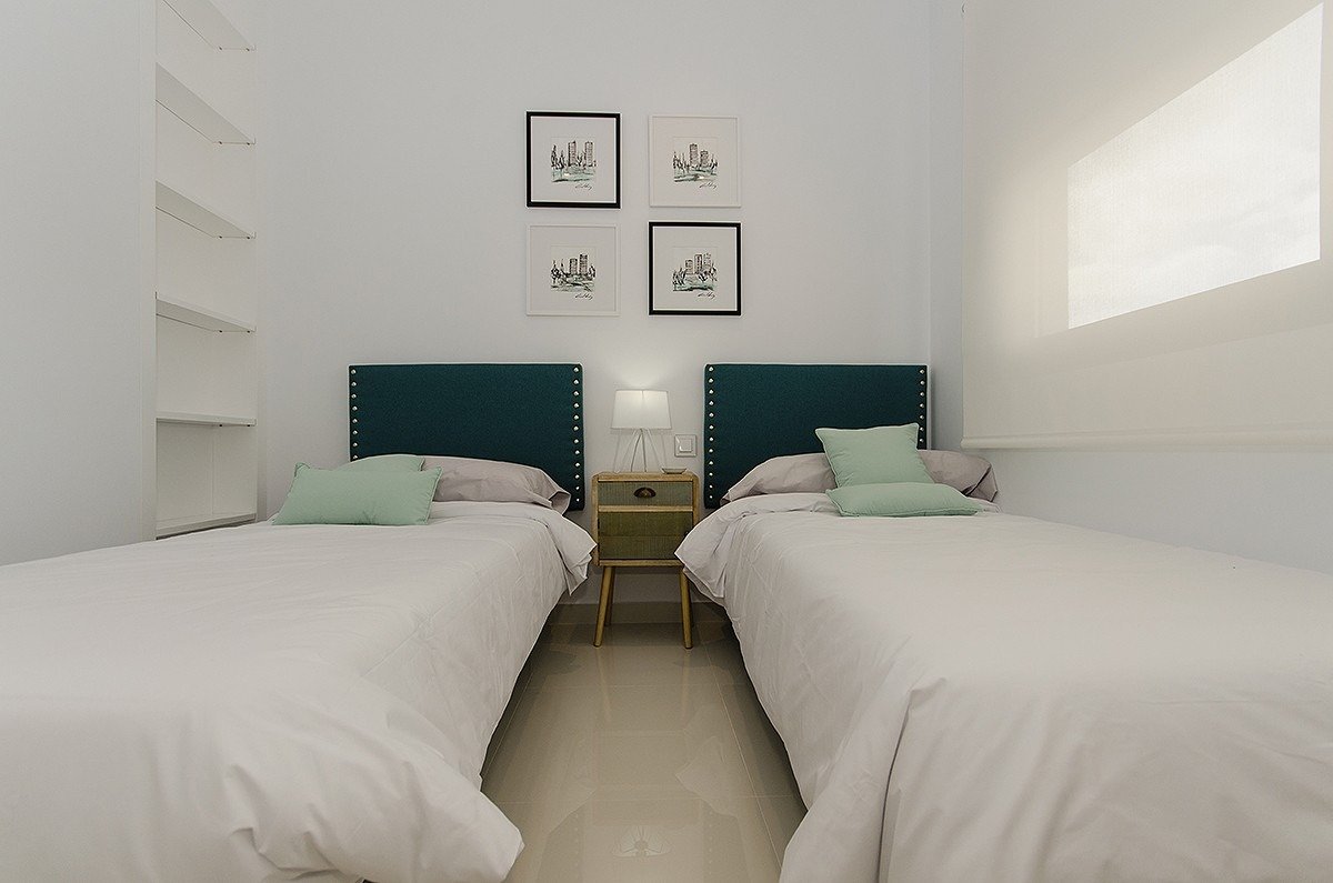 NEW BUILD VILLAS NEAR ROJALES