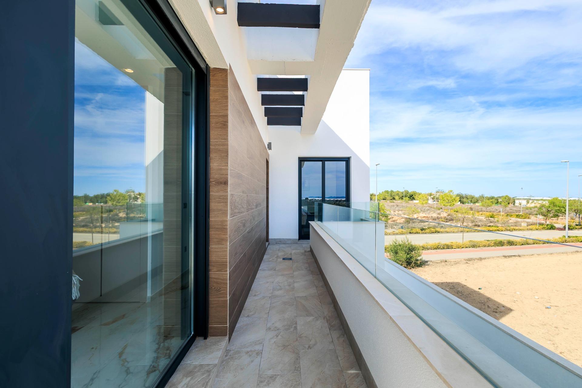 NEW BUILD VILLAS NEAR ROJALES