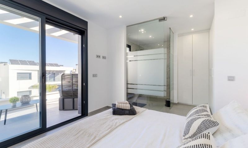 Villa for Sale in Algorfa, Alicante