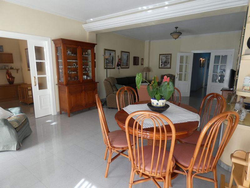 Villa for Sale in Almoradi, Alicante