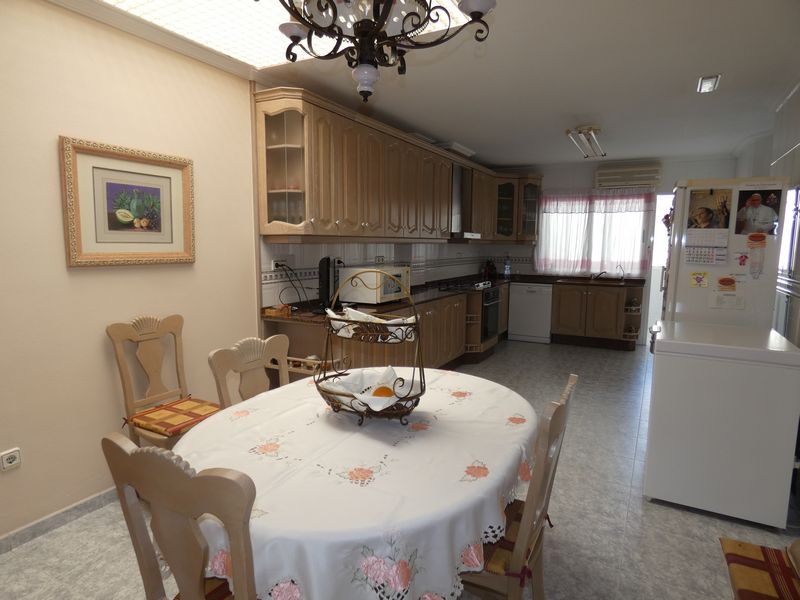 Villa for Sale in Almoradi, Alicante