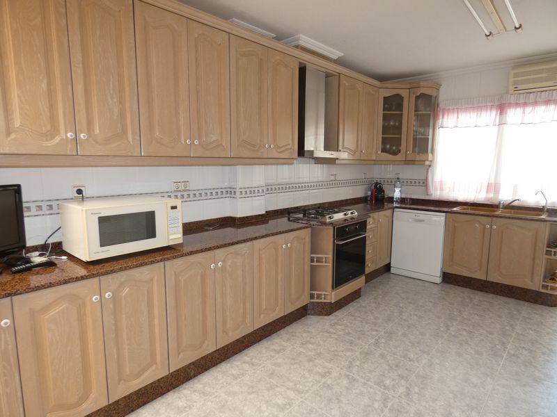 Villa for Sale in Almoradi, Alicante