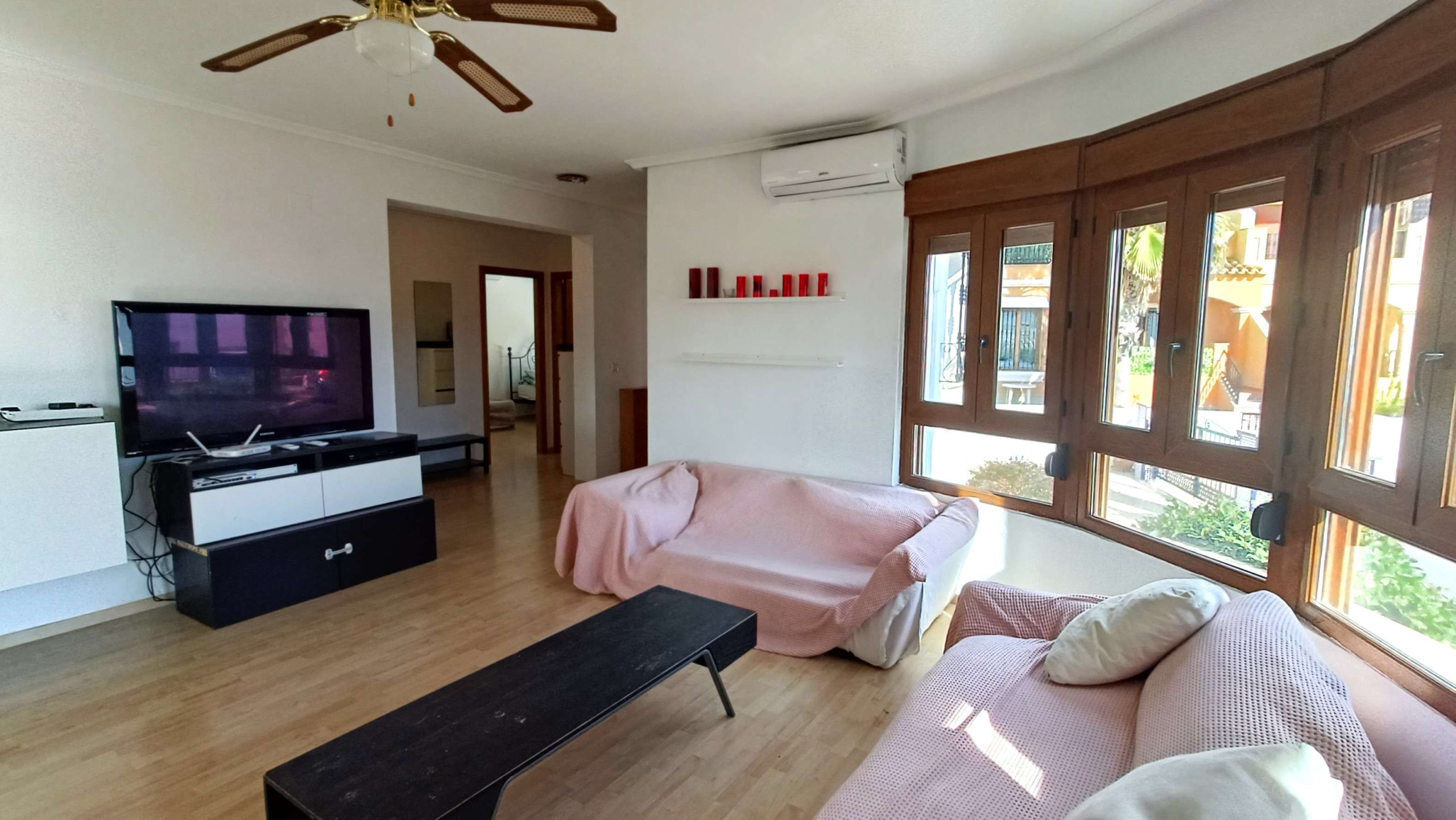 Villa for Sale in Algorfa, Alicante