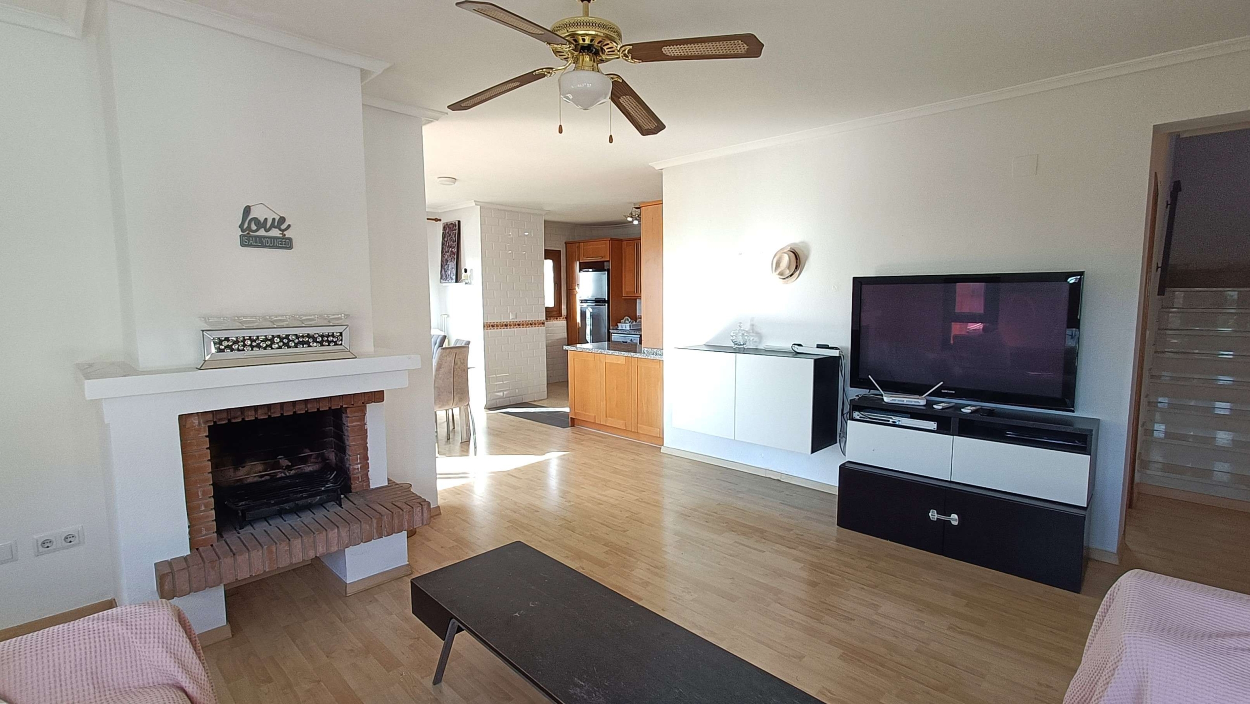 Villa for Sale in Algorfa, Alicante