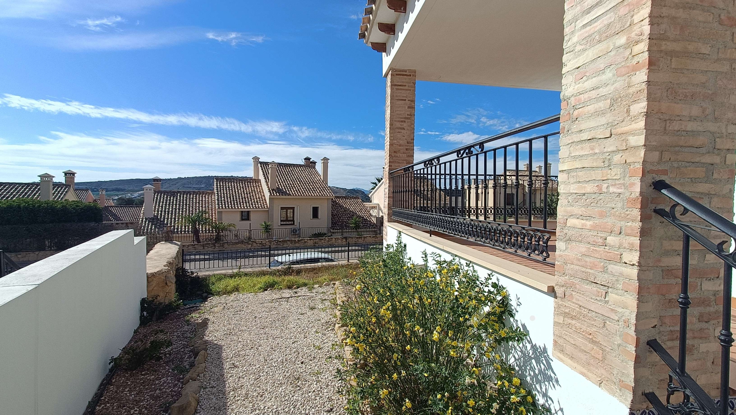 Villa for Sale in Algorfa, Alicante