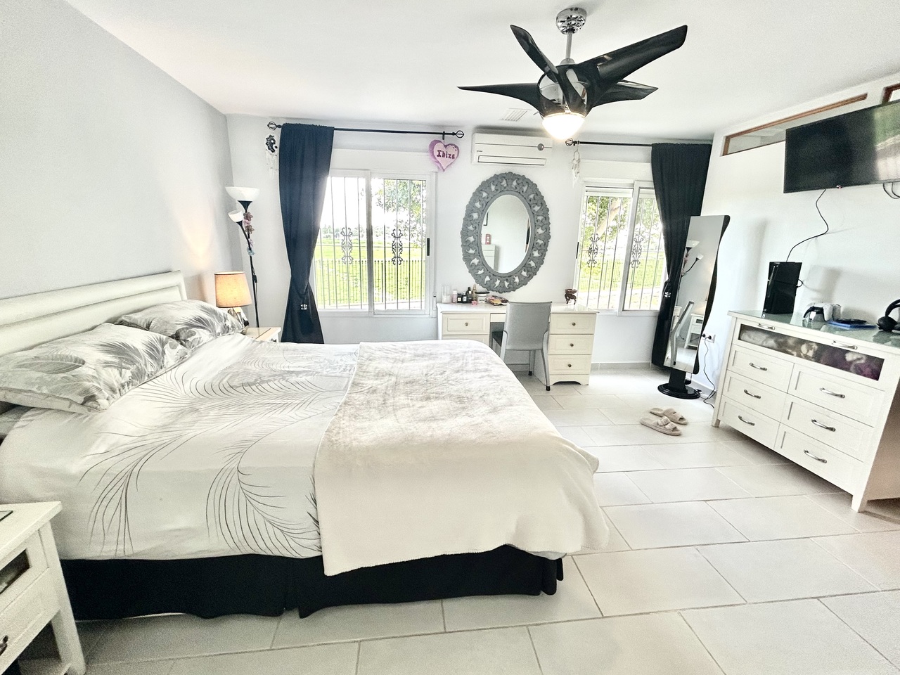 Villa for Sale in Catral, Alicante