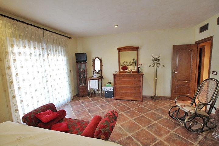 Villa for Sale in San Miguel de Salinas, Alicante