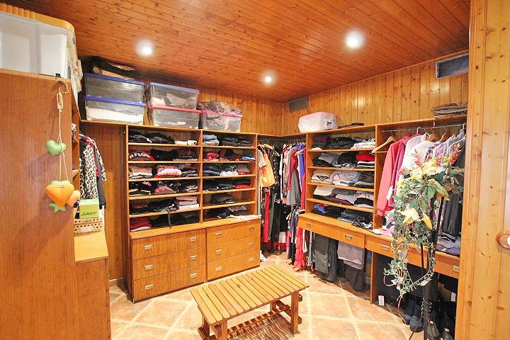 Villa for Sale in San Miguel de Salinas, Alicante