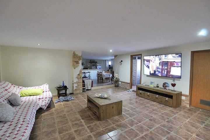 Villa for Sale in San Miguel de Salinas, Alicante
