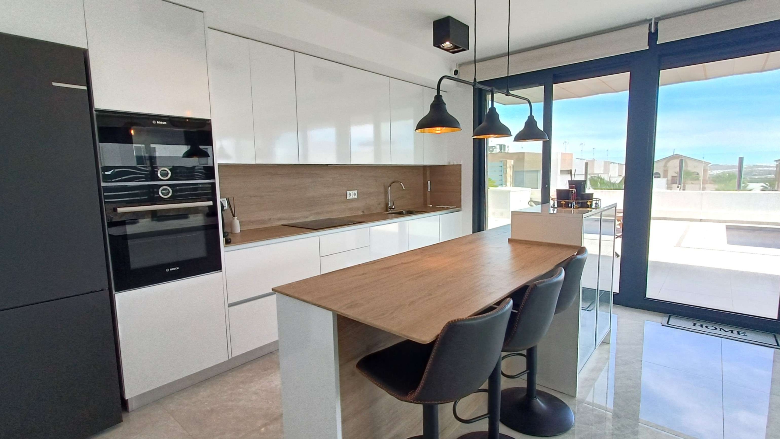Villa for Sale in Algorfa, Alicante
