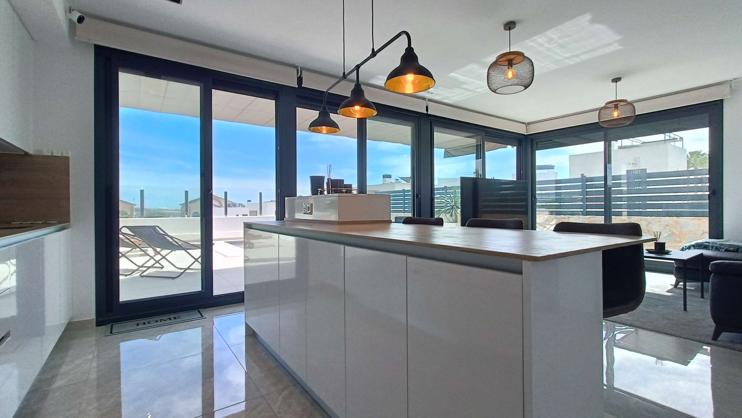 Villa for Sale in Algorfa, Alicante