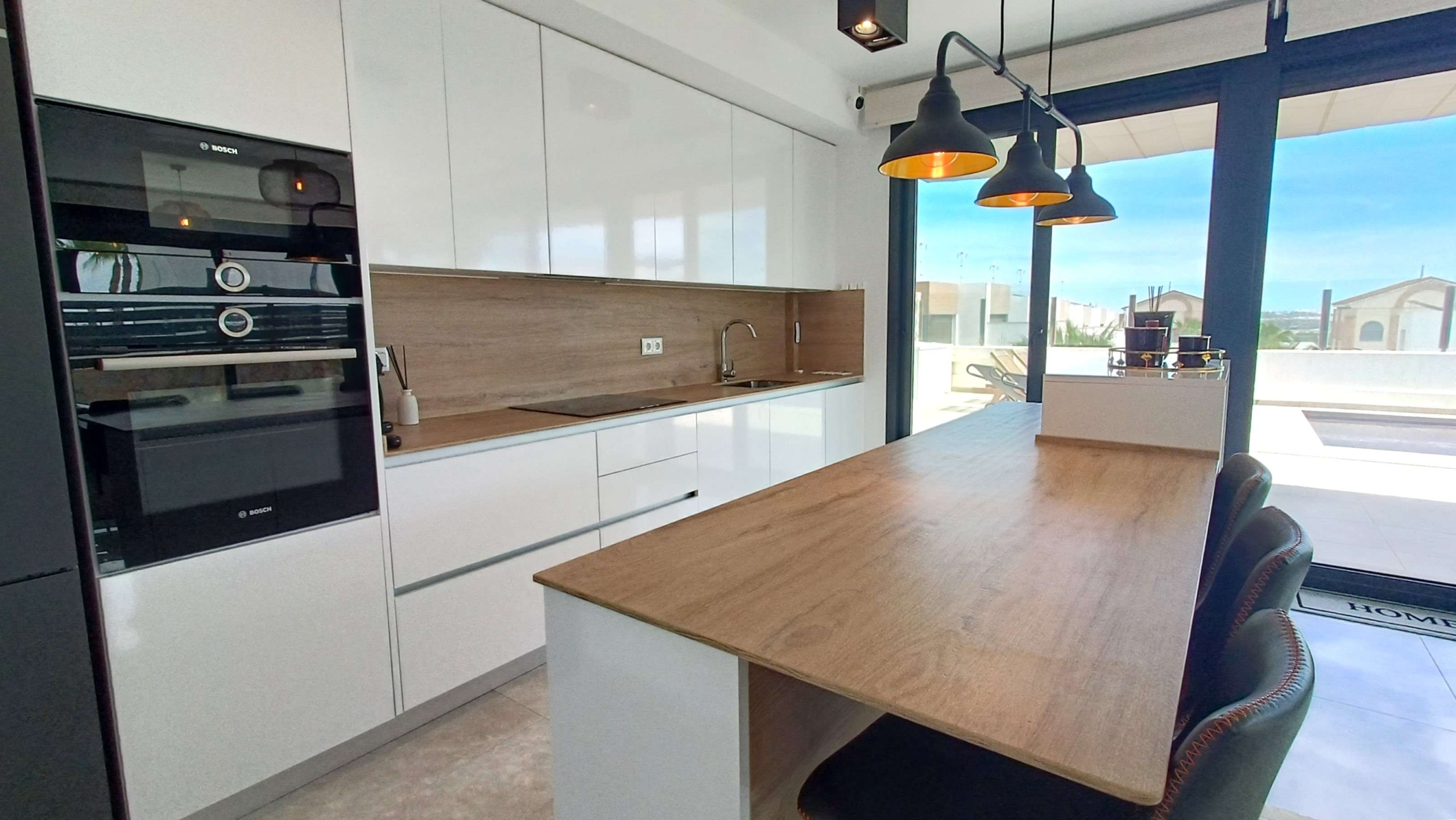 Villa for Sale in Algorfa, Alicante