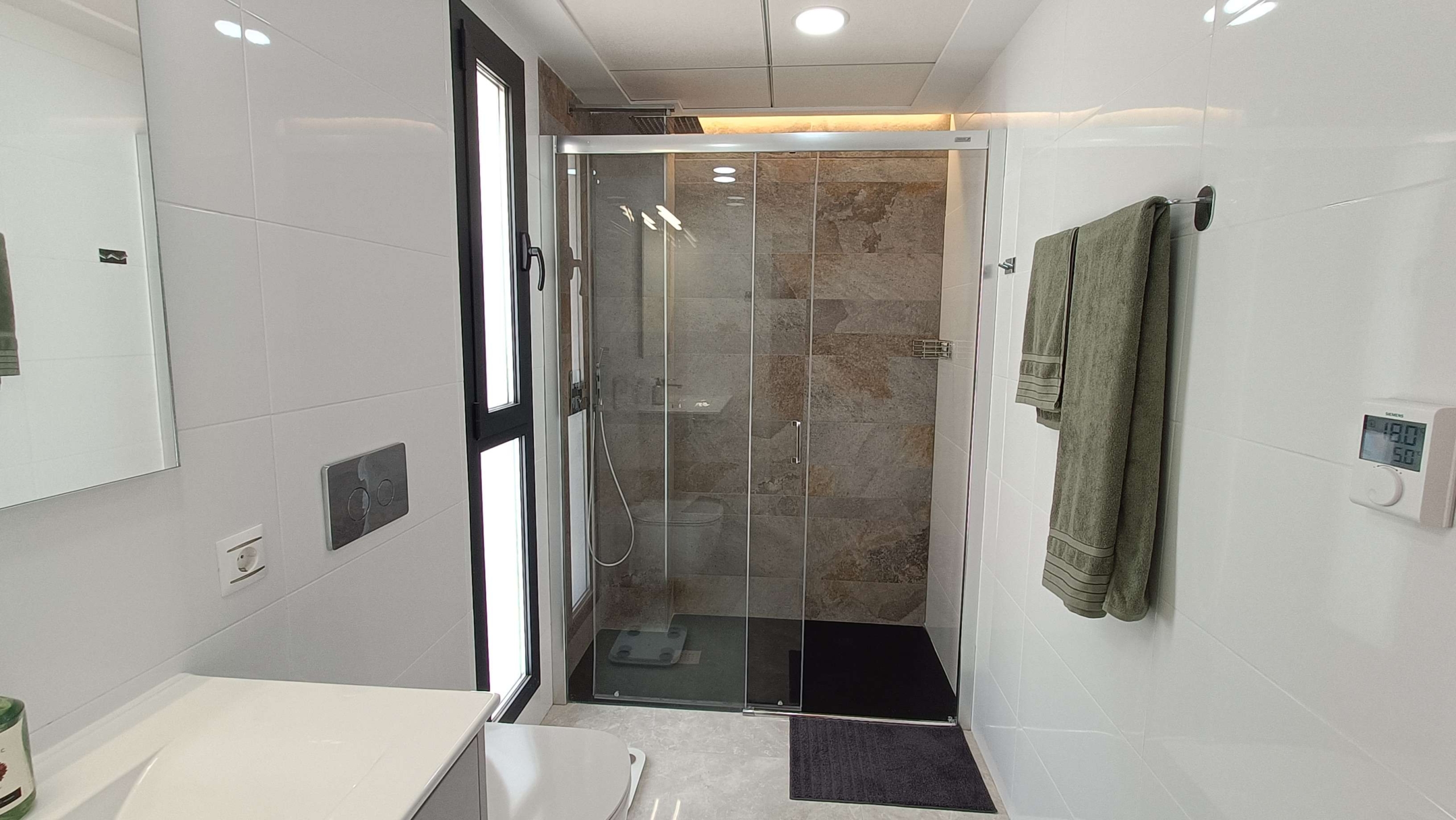 Villa for Sale in Algorfa, Alicante