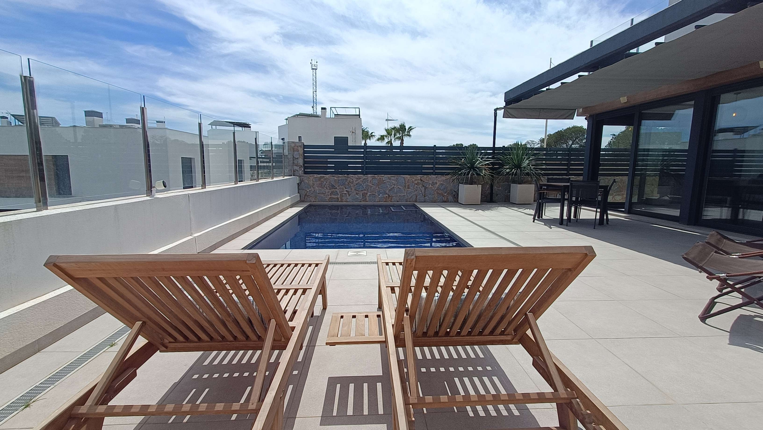 Villa for Sale in Algorfa, Alicante