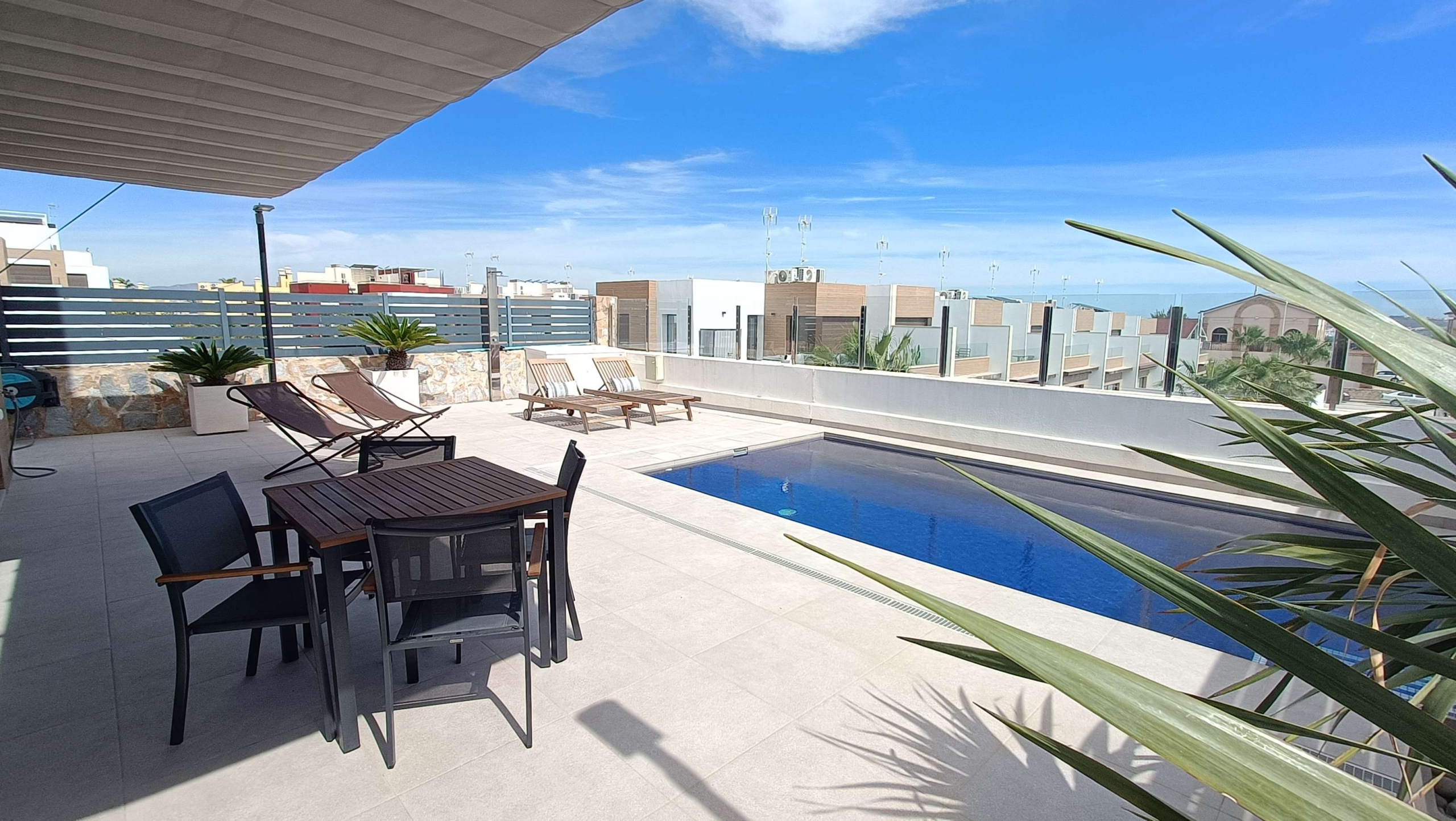 Villa for Sale in Algorfa, Alicante