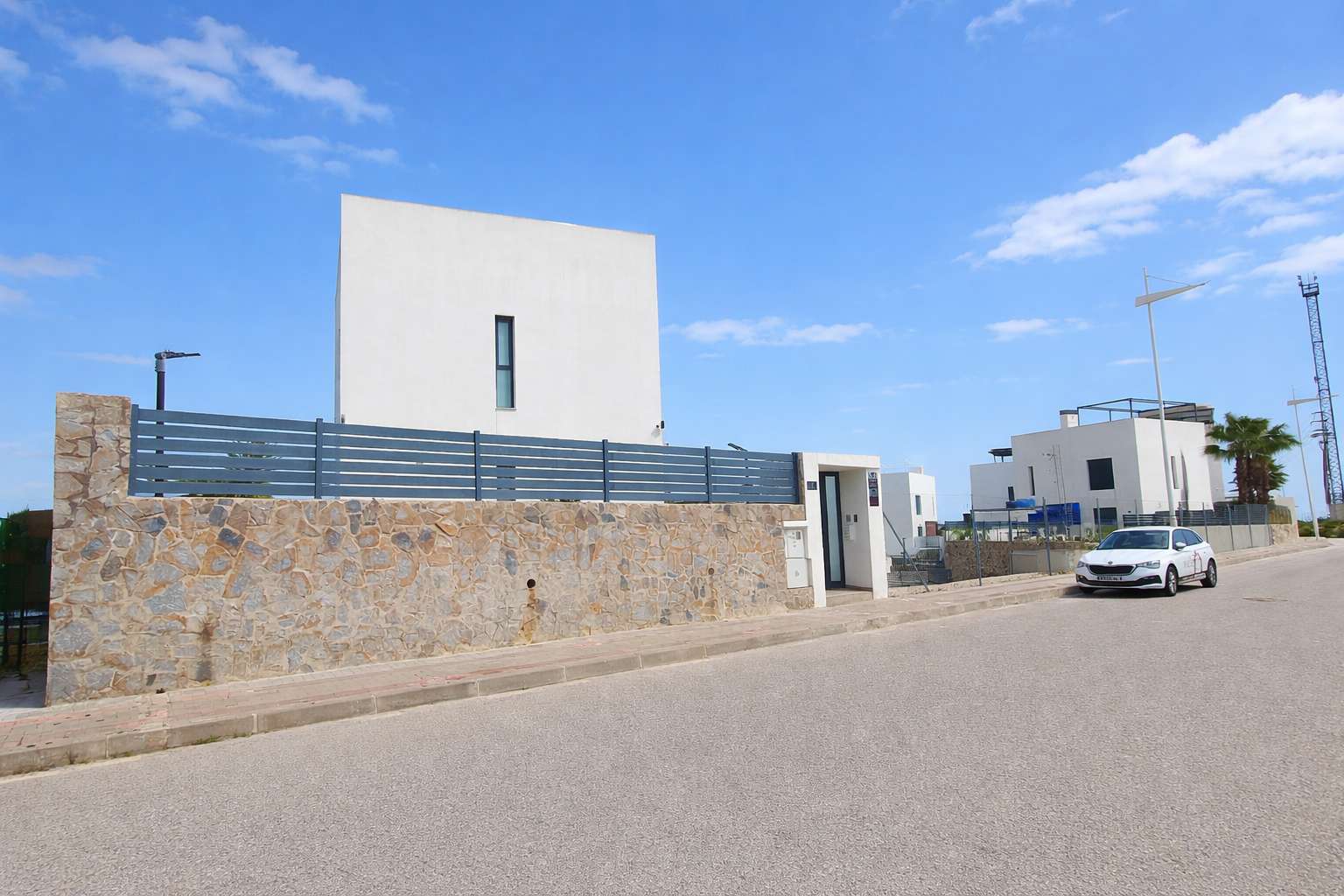 Villa for Sale in Algorfa, Alicante