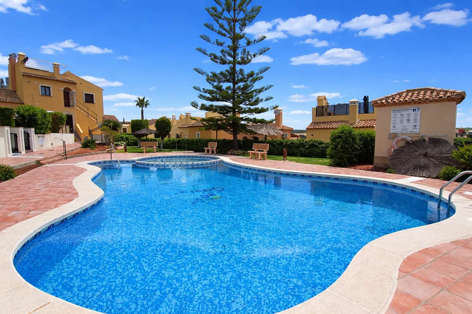 Apartment for Sale in Algorfa, Alicante