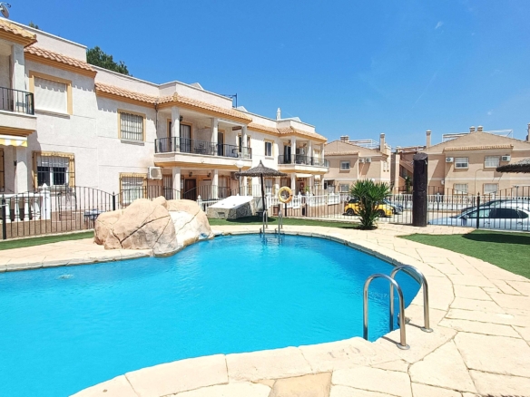 Apartment for Sale in Algorfa, Alicante