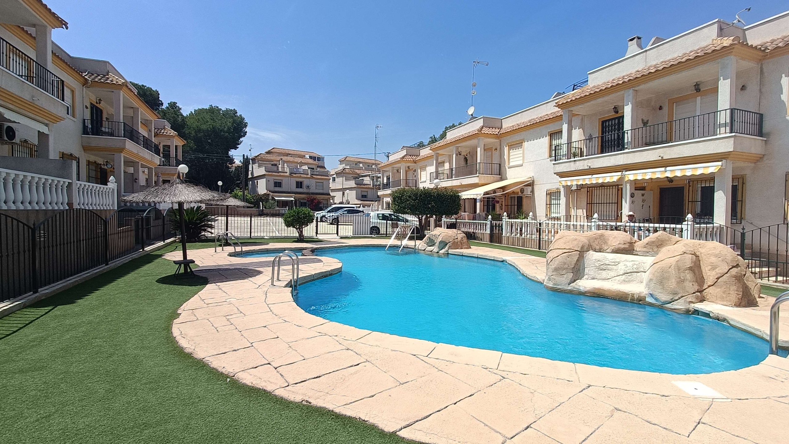 Apartment for Sale in Algorfa, Alicante