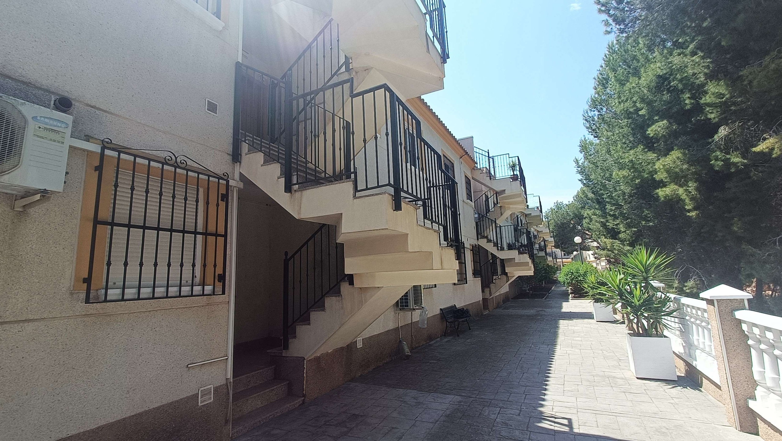 Apartment for Sale in Algorfa, Alicante