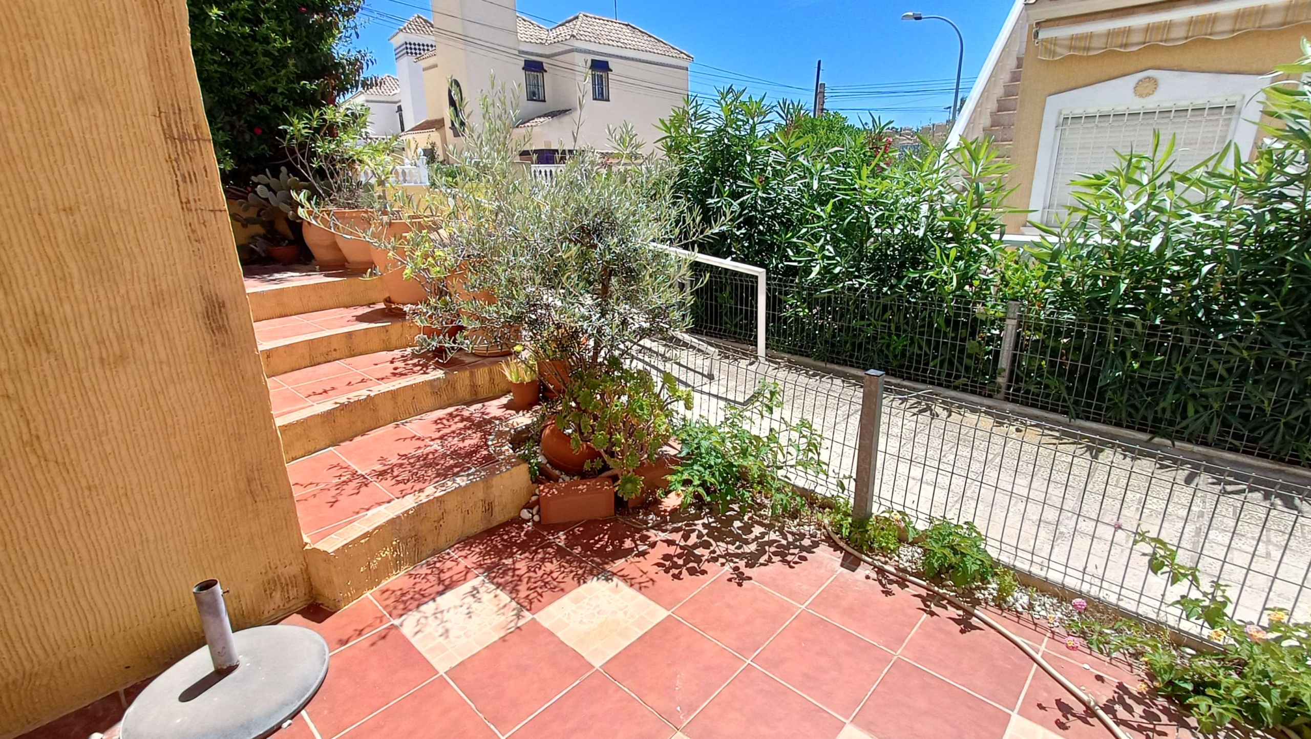 Quad House for Sale in Orihuela Costa, Alicante