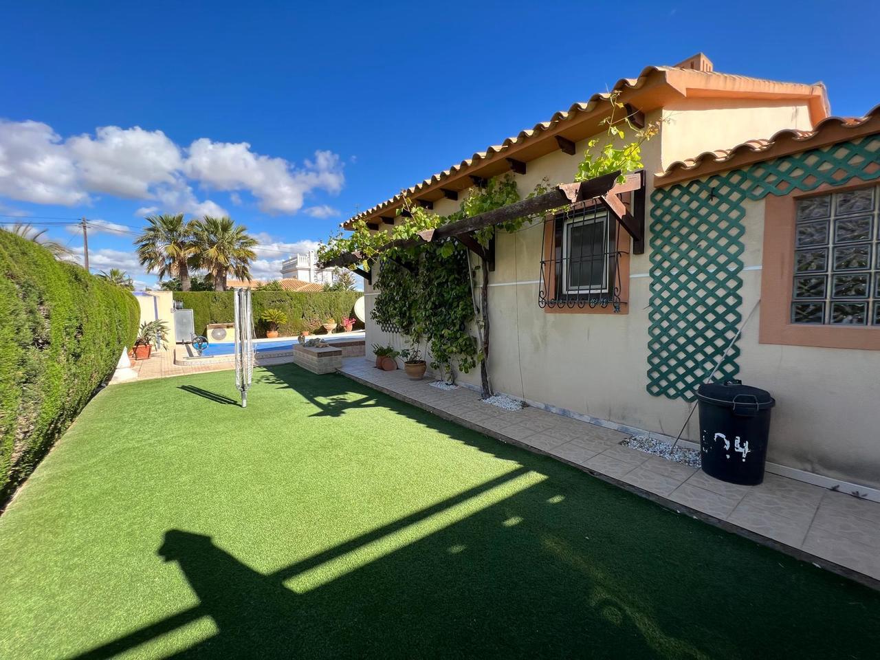 Villa for Sale in Cabo Roig, Alicante