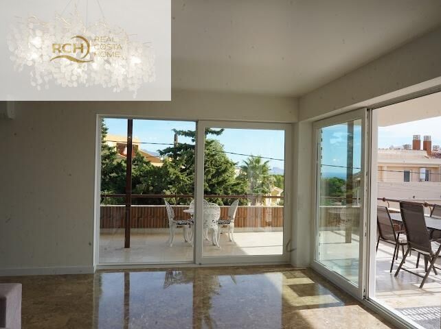 Villa for Sale in la Nucia, Alicante