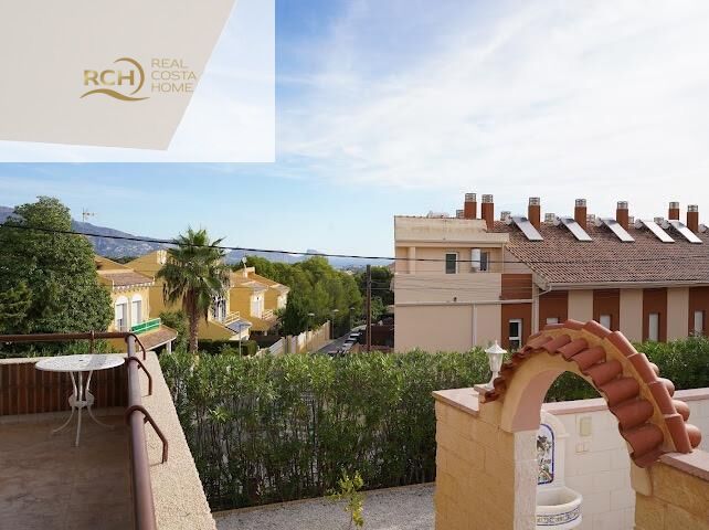Villa for Sale in la Nucia, Alicante