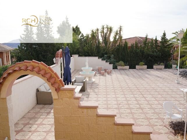 Villa for Sale in la Nucia, Alicante